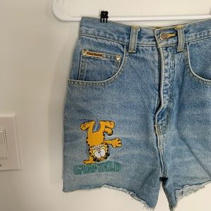 VINTAGE GARFIELD HIGH RISE JEAN SHORTS